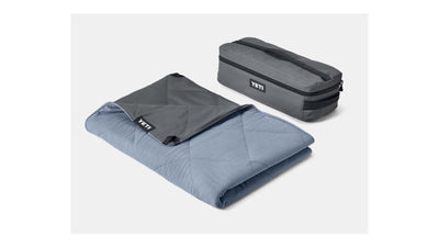Discover the Best Travel Blankets for a Comfortable and Relaxing Journey