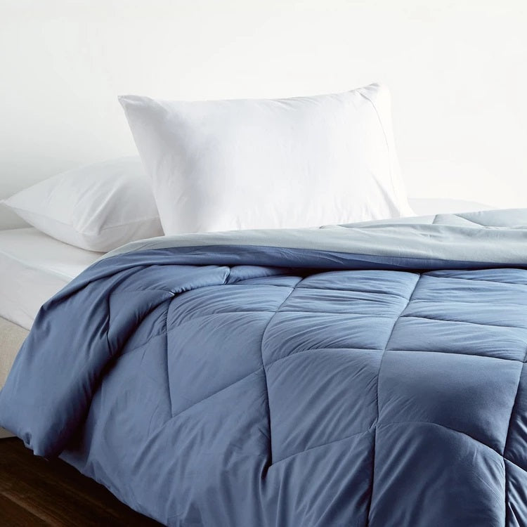 COMFORTER SET  - POLYESTER -  REVERSIBLE