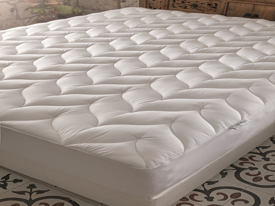 MATTRESS TOPPERS  - LOVERA